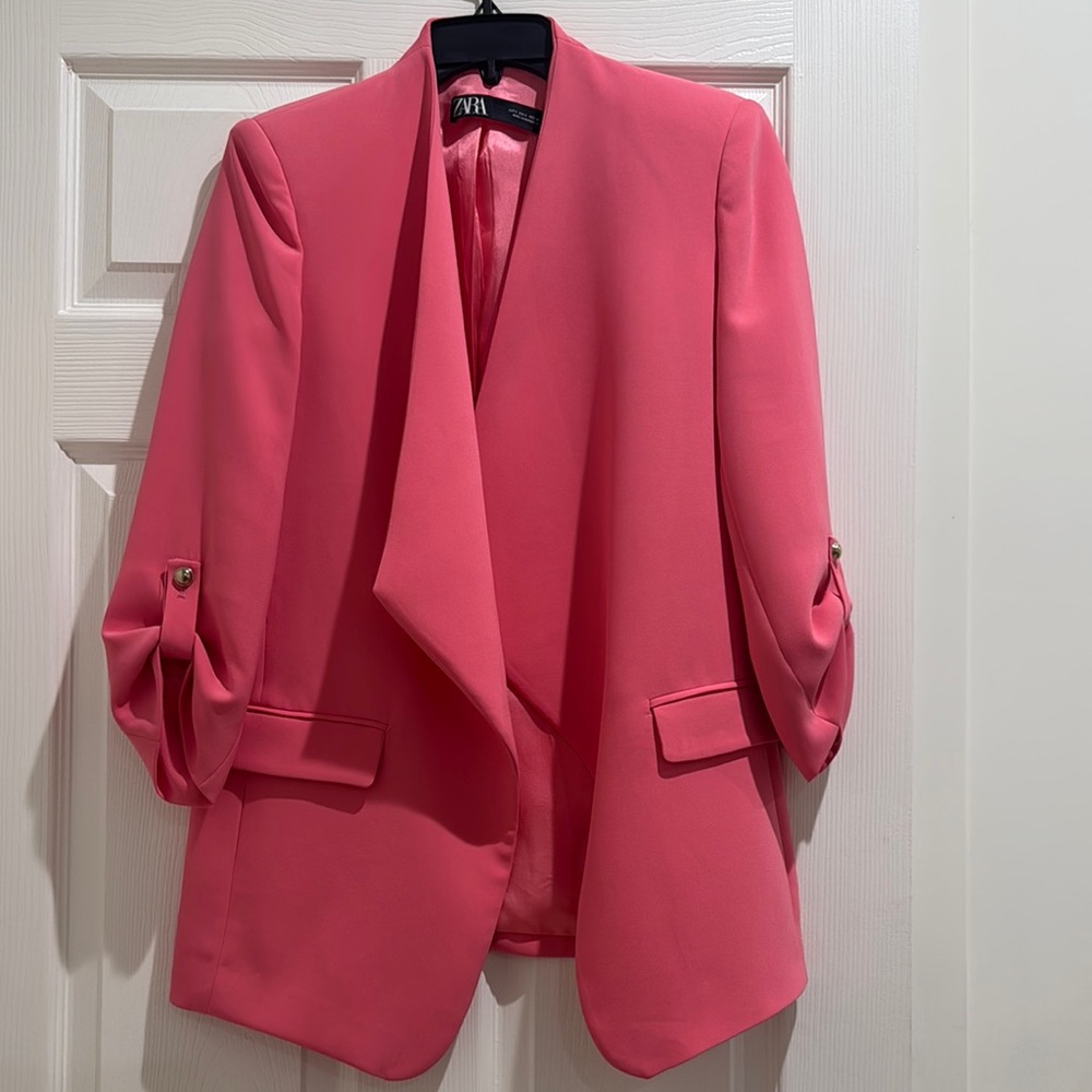 Zara Women's Coral Blazer. New!